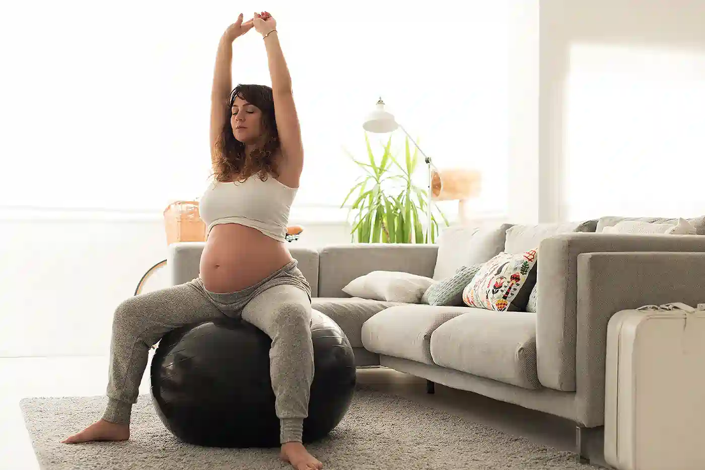 How to Support Your Core Safely During Pregnancy Hampshire